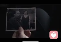 女王的棋局，也叫后翼弃兵。很好的一部片，如果你觉得自己不大合群，觉得心里有无限的能力需要释放，而外界不大认同你。那么你可以从中得到一些启发。一个冷静，清冽，理智，聪明的人，可以安放内心的柔软的方式。配图