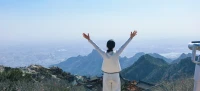 時間可以浪費在喜歡的事物上
?但不可以被困在討厭的生活里配圖