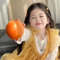 “生活就像一面鏡子，你對它笑，它就對你笑；你對它哭，它也對你哭。”決定我們自身的不是過去的經歷，而是我們自己賦予經歷的意義。當你停止扮演受害者，世界才會還你真正的力量。配圖