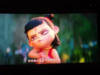 父母之爱子是一场目送他渐行渐远的修行，扶他大厦不倾，扶他走路渐稳。配图