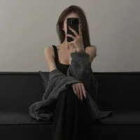 不要太在意别人说的话， 

他们有嘴，但是不一定有脑子。配图