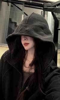 心情不好，想找人倾诉。如果你也有类似的烦恼，我们可以一起聊天，相互安慰。配图