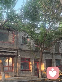 一抹夕陽醉黃昏，西風卷盡桂花香。配圖