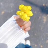 你是人間這不毛之地的高樓林立配圖