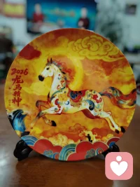 大家好，我是一名倾听师。
深耕倾听领域多年，我更懂情绪低谷里的孤独，也更懂人际关系中的拉扯。我会用专业的共情与陪伴，帮你梳理情绪、看清方向。
在这里，没有评判，没有说教，只有全然的接纳与深度的理解。你不用独自硬扛，也不用假装坚强。
把你的心事交给我，我们一起，把心里的阴霾，慢慢吹散。