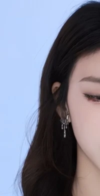 有人问我：倾听师和朋友聊天有什么不同？  
我想大概是：这里没有‘你应该’，只有‘我懂你配图