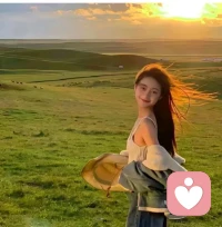 同樣是水滴??，為什么別人能穿石
你卻沒反應，因為你忘了‘堅持’。
同樣是咸魚，為什么別人能翻身，
你卻沾鍋，因為你忘了‘加油?’配圖