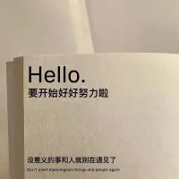 很喜欢的一段话:欲买桂花同载酒，终不似，少年游。可是还有一句话叫做：莫道桑榆晚，为霞尚满天。人生还很长，一程有一程的风景，20岁没有完成的事情，30岁去完成也没有关系啊，就算是朝花夕拾，你觉得没有意义了，那也无所谓啊，人生于天地间，若白骏过隙，忽然而已，所以岁月不待人，重在诗酒趁年华。人生原本没有意义，但是只要你喜欢，那就有意义。配图