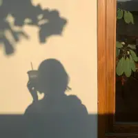 羡慕过很多人，但依然最爱普普通通的自己配图