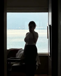 明明很累，却无法入眠，仿佛身体和灵魂被一层层剥离配图