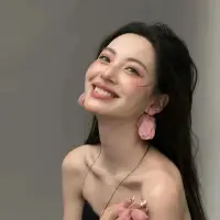????? ????
小小世界，開心至上??
在找更好的自己，向生活比個?????? ??配圖