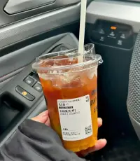 把每一天都過成，自己喜歡的樣子

不必迎合所有人，做自己就好配圖