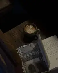 少研究別人，多提升自己，
不是成功來的慢，是你努力不夠狠，
努力只能及格，拼命才能優秀。配圖