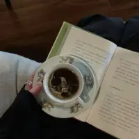 時間真是個好東西,
讓我們把該看清的都看輕了…配圖