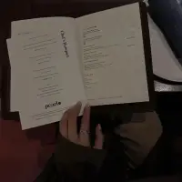 所有關(guān)系，實力為尊 ，
利益為先，別抱幻想，
行走世間，三分真七分假，
不要太較真，也不要太當真。配圖