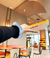 歲月靜好是片刻，一地雞毛是日常盡力之后，我選擇隨緣配圖