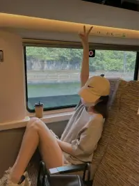🤎ʙᴇ ʜᴀᴘᴘʏ '◡'
慢慢理解世界 慢慢更新自己