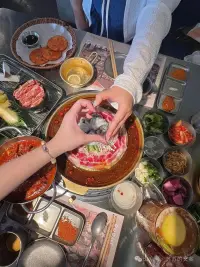 ??· ?????????????? ???????? ??
都是姐妹嘛 那就有福同享 有肉一起長