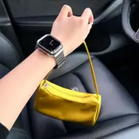 和舒服的人相处，跟善良的人来往，
与优秀的人同行，断掉一切不美好的人和事，
茶，几经翻滚，见质，人，几翻往来，见心。