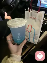 ?????????????????????????????????????
“時(shí)間向左，記憶向右，? 
我們都成了有故事的人！”