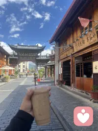 4.今天分享成為出色者的7條法則：
第四條：我用真心對(duì)你，但不執(zhí)著于你，活在緣分中，而非關(guān)系里。配圖