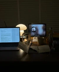 當你感到孤獨的時候，就去做一些讓自己充實的事情，閱讀、學習、運動，你會發現孤獨也是一種享受。配圖