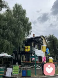 如果你的內心經常會惶恐不安，可能源于你對自己的不確定、不相信，也是因為你的自我價值感比較低。配圖