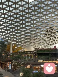 當(dāng)你內(nèi)心有擔(dān)心和害怕的時(shí)候，可能是你又回到了小時(shí)候，你最害怕的那種模式的感覺中。這時(shí)候，你問問自己，我在害怕什么呢？擔(dān)心自己表現(xiàn)不好、別人不喜歡自己、覺得自己的行為很愚蠢被別人看不起等等，其實(shí)這些都是你想要得到別人認(rèn)可的表現(xiàn)，你得到的否定太多，所以你不相信自己是好的，依賴外界的認(rèn)可，這個(gè)是很可怕的，要嘗試戒掉！配圖