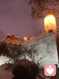 当你习惯了先考虑别人的感受，关注并刻意满足别人的需求，别人的一举一动都会牵动和影响着你的心情，你用你能想到的方式让对方开心，可是却让自己卑躬屈膝很不舒服，内心委屈愤怒，又不能言说，你会经常有这种感受吗？