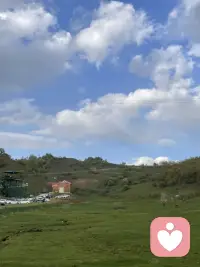 你不喜欢或者看不惯别人的一些地方，可能是你不接纳自己的一部分，也可能是父母不接纳你的部分。