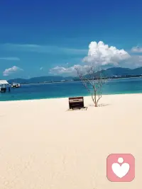 心里那种隐隐作痛，最磨人了。

不剧烈、不爆发，就是一阵一阵往下沉，说不清哪里难受，却怎么都放不下来。配图