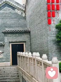 漫步三街两巷，青砖黛瓦藏尽邕城烟火，一砖一瓦都是老南宁的温柔旧时光。配图