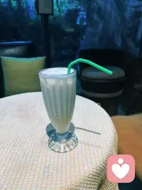 接纳缺憾才是人生常态，带着细碎的遗憾继续往前走。