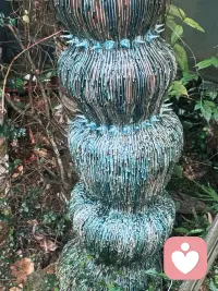 接纳缺憾才是人生常态，带着细碎的遗憾继续往前走。