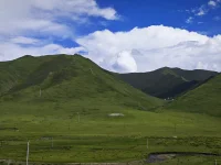 接納，允許，放下

難為你的人，那是冒著下地獄的風險來成就你的，感恩吧。發生既是恩典，來的所有一切都是好的。一切都是因果，緣分，過程和體驗。關鍵是經歷了那么多事，內心是否變得柔軟了，堅韌了，慈悲了，還是麻木了呢？如果看破了還能有良知，還能有悲憫之心，那是修行得道了。
接納自己，才能接納別人，然后接納世界。接納現在才能接納過去，接納未來。因為現在馬上就要變成過去，現在就是昨天的未來，關注當下就能不會為過去的事情懊悔，不會對未來的事情恐懼，不會為現在的事情不滿，這就是覺醒在當下。允許別人做別人，允許自己做自己，允許這個世界是這樣或者那樣。其實，即便你不允許，他也那樣，你不允許你痛苦，誰痛苦誰改變，如果改不了，說明痛得還不夠?？床煌福氩婚_，舍不得，放不下，忍不住。看得破沒有禍，看得開沒有災。只有接得住，才能化得開，最后才能放得下。

自習，隨緣取之。配圖