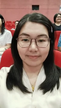 老師的減脂餐

免費分享給大家

想減脂的可以做個參考哦

畢竟老師報的減脂計劃不便宜

瞬間有一種“贈人玫瑰，手留余香的感覺””配圖
