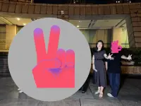 以前我總找各種各樣的書去學(xué)習(xí)
找各種各樣的案例去分析
直到有一天
我悟了
我沒修好的部分它會化作各種形態(tài)來到我身邊
可能是來訪者
可能是傾訴者
可能是我路上偶遇的一個人
碰到的一個事
一個需要我面對并處理的場景
我覺察到每一天都是那么值得期待配圖
