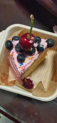 裹上奶油的芝士蛋糕??
熱量炸彈，炸得我心情愉悅配圖