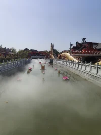 任何事都有兩面性，好也不好，不好也好
一個考生，夢見墻上種白菜。不好的觀點(diǎn)，是白種，好的觀念就是高中，就看你怎么想，
夢見下雨天戴著斗笠還打傘，消極的想法是，多此一舉，而樂觀的想法就是有備無患，只要你樂觀，一切都是好的，你消極了，好的也能變成不好的，配圖