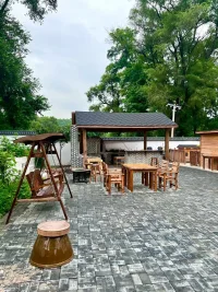 今天是7月24日，农历六月三十，星期四，早安。时光荏苒，岁月悠悠，将心放宽，把事看淡。眼里有阳光，心里才有希望；往远处看，往好处想，余生才会明朗。少一些忧虑，多一些笑容，愿你走过岁月，依然轻松自在，无论何时何地，都能与幸福温暖相逢。#早安