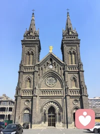 教大家一个治疗失眠的好方法就是腹式呼吸。每当你睡不着觉的时候，你就吸气把气吸到丹田，然后屏息6秒再呼出吸肚子，把肚子吸到最大程度，这样反复做七八个放空你的意识。不断的练习，不要急慢下来，相信你自己一定能睡得着，相信相信的力量，任何事情只有你相信了，他就会梦想成真，愿每一个人都睡好觉，吃好饭有一个健康的身体。配图