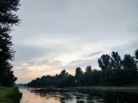 倾诉者：老师，我30好几了，还没有恋爱过
我：那你比别人多了一份对爱的憧憬