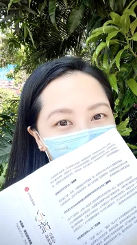 杨绛说：“一个女人最重要的能力，不是你把自己打扮得多么漂亮，也不是你挣钱有多厉害，而是无论发生任何事情，你都有快乐起来的能力。“