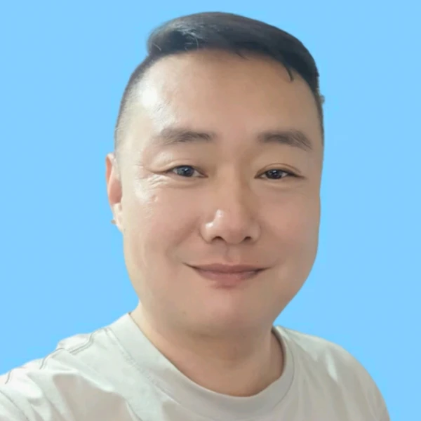 藍桉樹洞