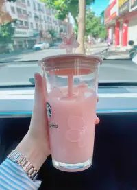我為什么對你好
我對你好是為了讓你也對我好
而不是讓你覺得自己很牛逼配圖