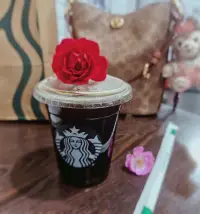 幸福沒有標準答案
快樂的道路不止一條
自己喜歡的日子便是好日子配圖