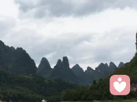也许你经历过太多外界的否定，没关系，从今天开始，你可以每天夸奖自己一句，鼓励自己一句，今天的你一定比昨天好。每个人的成长之路不同，只要一天比一天……