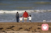 一个家最好的模样，就是父母用智慧和爱意浇灌，孩子用成长和感恩回应配图