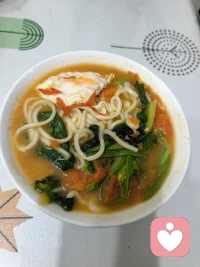 正月二十七是人日子，晚上本来不怎么饿，但是想到这个日子特殊，特地去超市买了点切面，给自己煮了一碗热汤面加了个荷包蛋。
祝一切顺利！好运马上来！配图