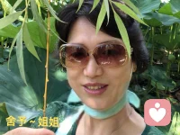 我们虽然回不到过去，但我们可以通过眼前的痛苦更好地看清自己，有很好的成长，做更好的自己